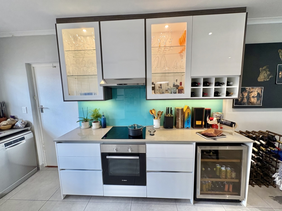 3 Bedroom Property for Sale in Sunningdale Western Cape